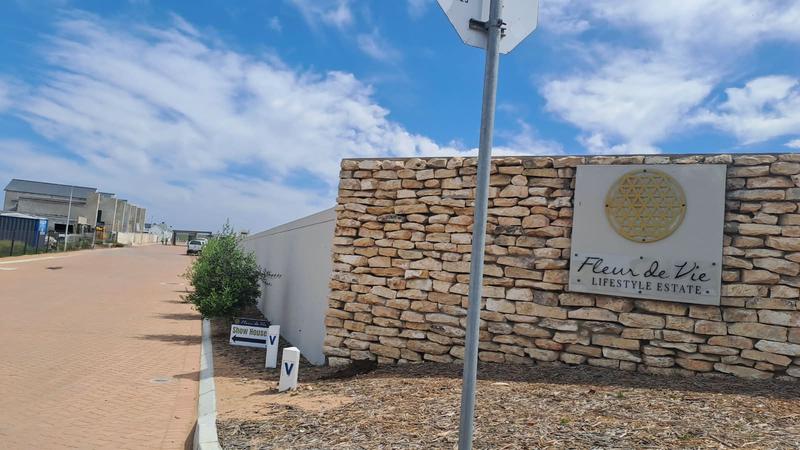 2 Bedroom Property for Sale in Stilbaai Wes Western Cape